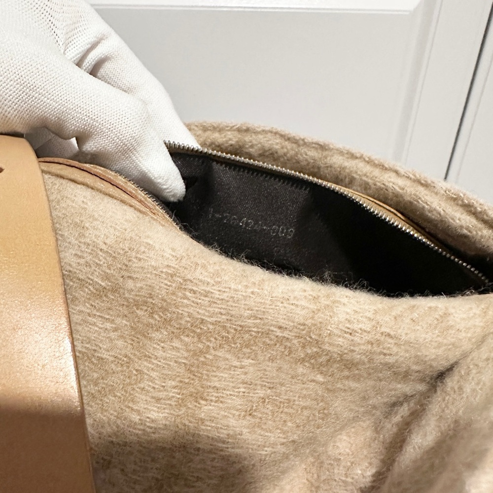 FENDI | Vintage Wool Baguette - Picture 14 of 14